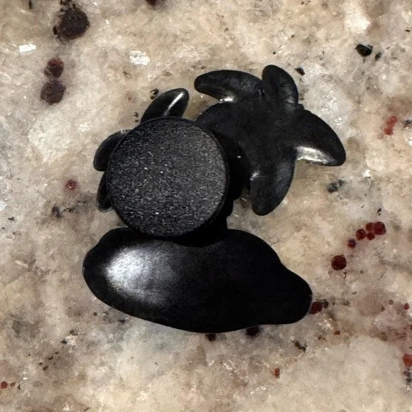 CROCS Palm Tree Jibbitz in Green and Yellow - Picture 2 of 2